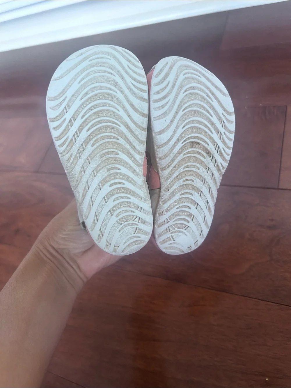Nike toddler girls sandals size 6 Sunray Protect 2 light pink